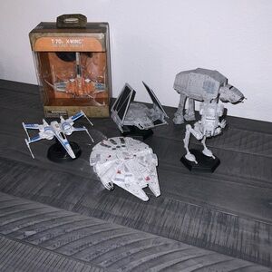 STAR WARS DISNEY DIE-CAST VEHICLES FIGURINES MILLENNIUM FALCON AT-AT X-WING
